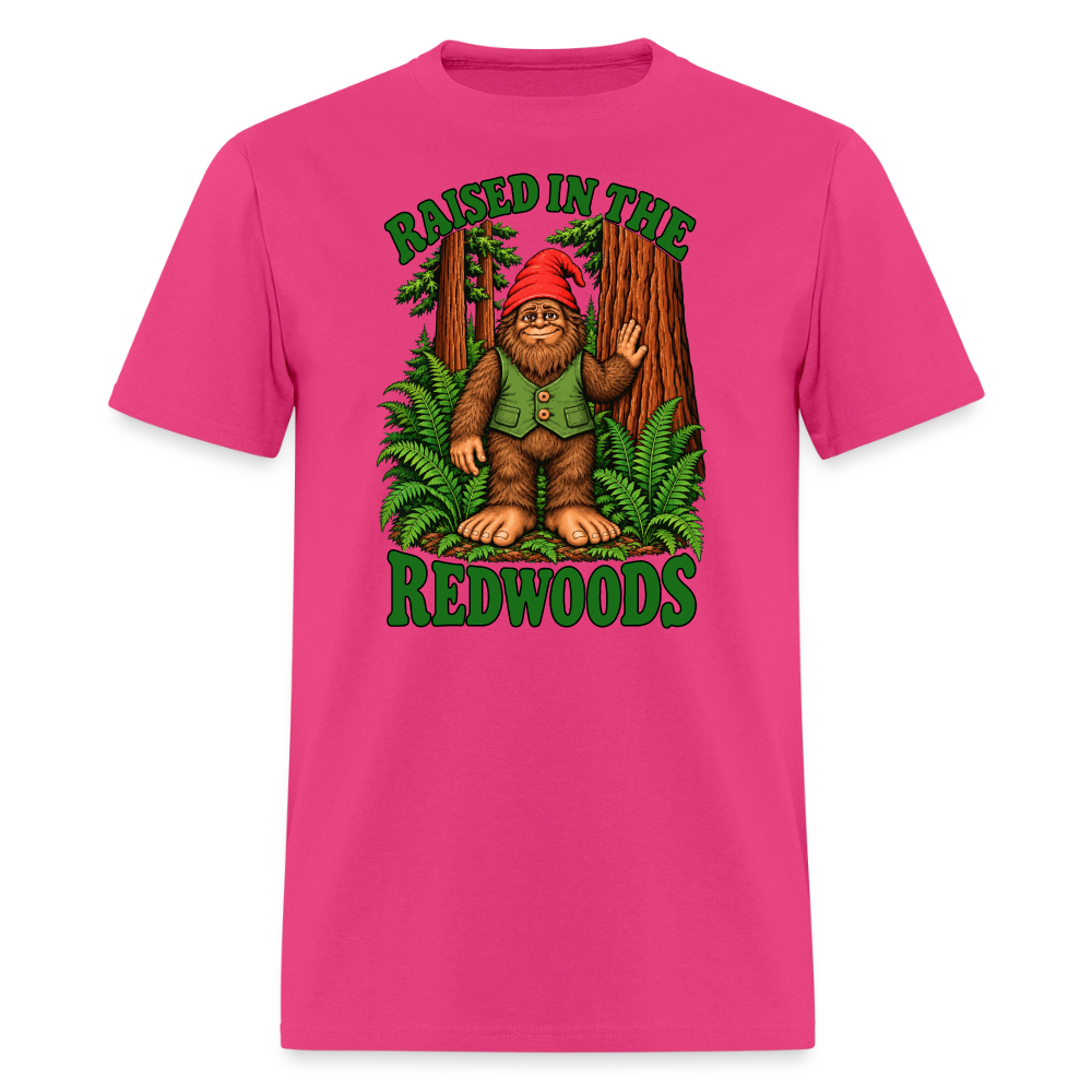 Gnomefoot Raised in the Redwoods Men's T-Shirt - fuchsia