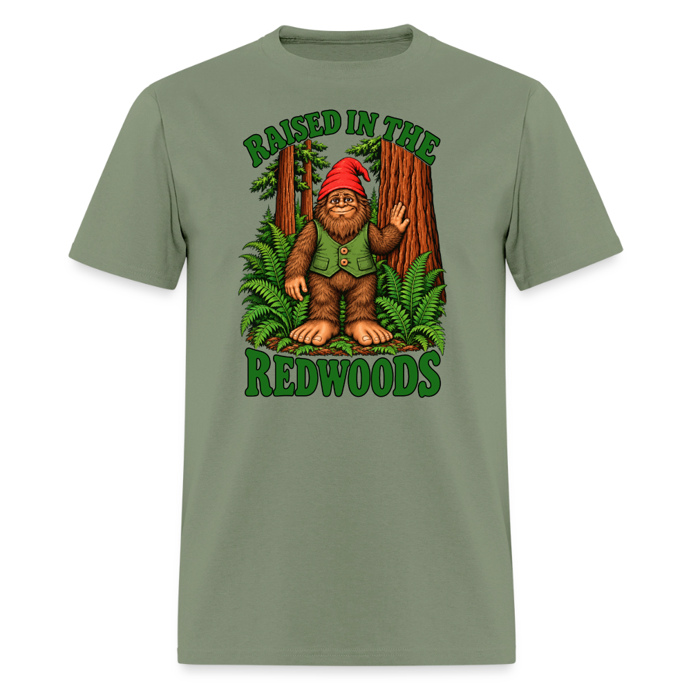Gnomefoot Raised in the Redwoods Men's T-Shirt - military green